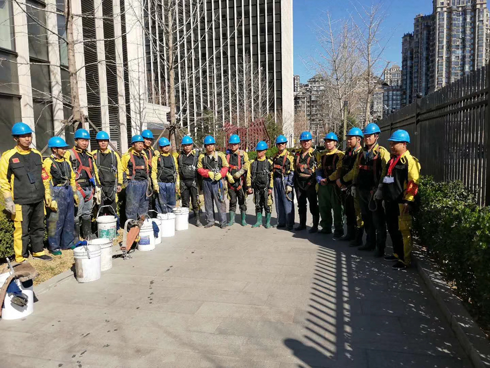 河南康順佳：用環保科技守護高樓潔凈(大樓清洗)，20 年大樓清洗專業沉淀
